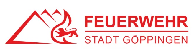 Logo der Feuerwehr Stadt Göppingen mit stilisiertem roten Löwen in einer Flamme vor Bergsilhouette und rotem Schriftzug „FEUERWEHR STADT GÖPPINGEN“.