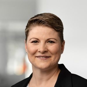 Porträt von Ina Awischus, Teamleiterin der Internet-Filiale der Kreissparkasse Göppingen.