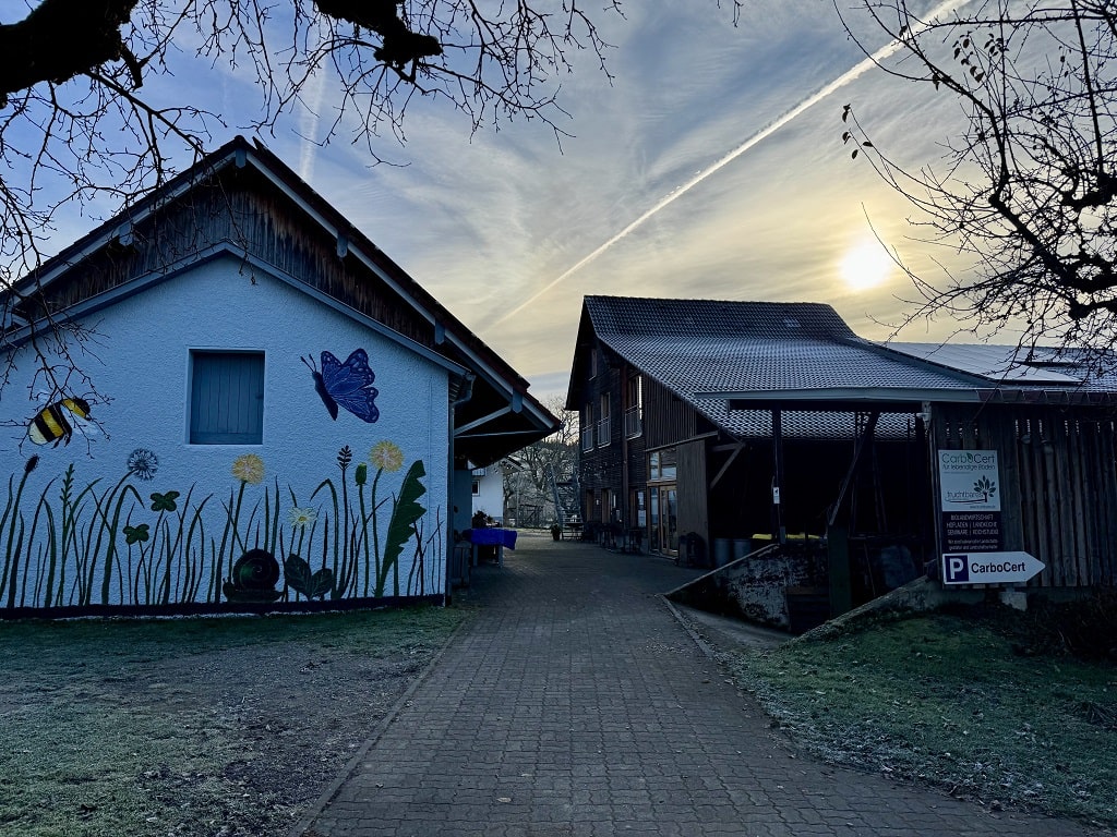 CarboCert in Oberschwaben: Firmengelände des Anbieters für regionale CO₂-Kompensation.