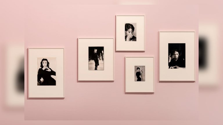 Ausstellungsansicht mit Fotografien von Sibylle Bergemann in der Kunsthalle Göppingen