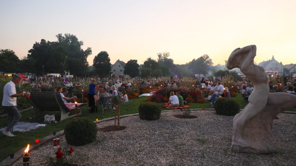 Sommernachtsfest 2025 in der „Grünen Mitte“ als Vorgeschmack auf die FerienKultur Rechberghausen 2026