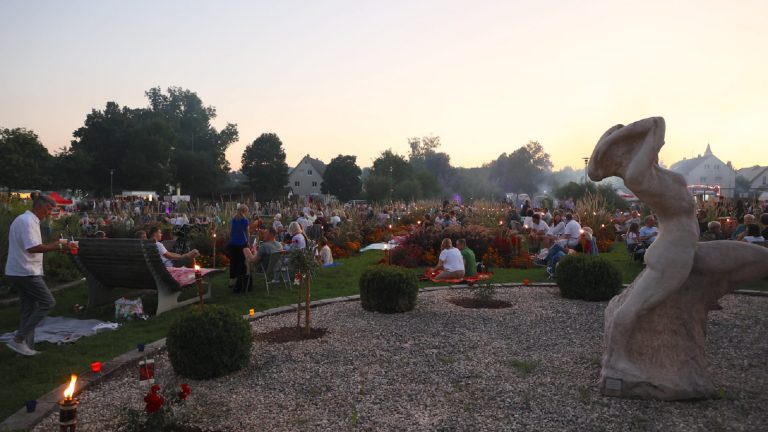 Sommernachtsfest 2025 in der „Grünen Mitte“ als Vorgeschmack auf die FerienKultur Rechberghausen 2026