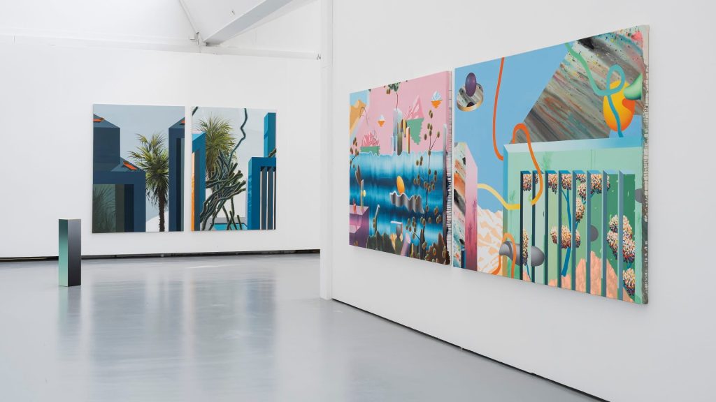 40 Jahre Kunstverein Göppingen: Blick in die Jahresausstellung von Leo Staigle mit großformatigen Gemälden und Lichtblock in der Kunsthalle Göppingen.